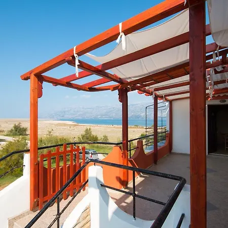 Apartment Leon Razanac