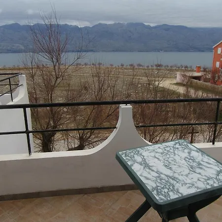 Apartment Leon Razanac