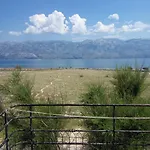 Leon Apartmán *