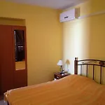 Leon Apartmán