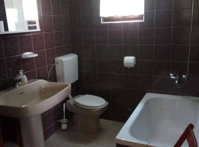 Leon * Ражанац