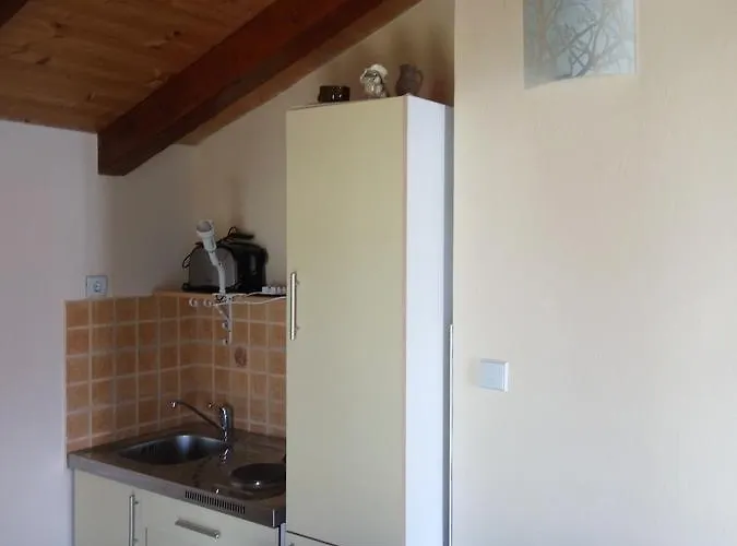 Leon Апартаменты